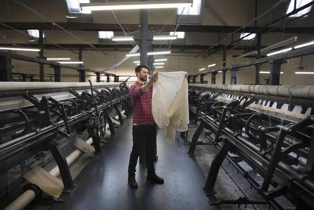 Industria textil y manufactura avanzada - UIDE Ecuador