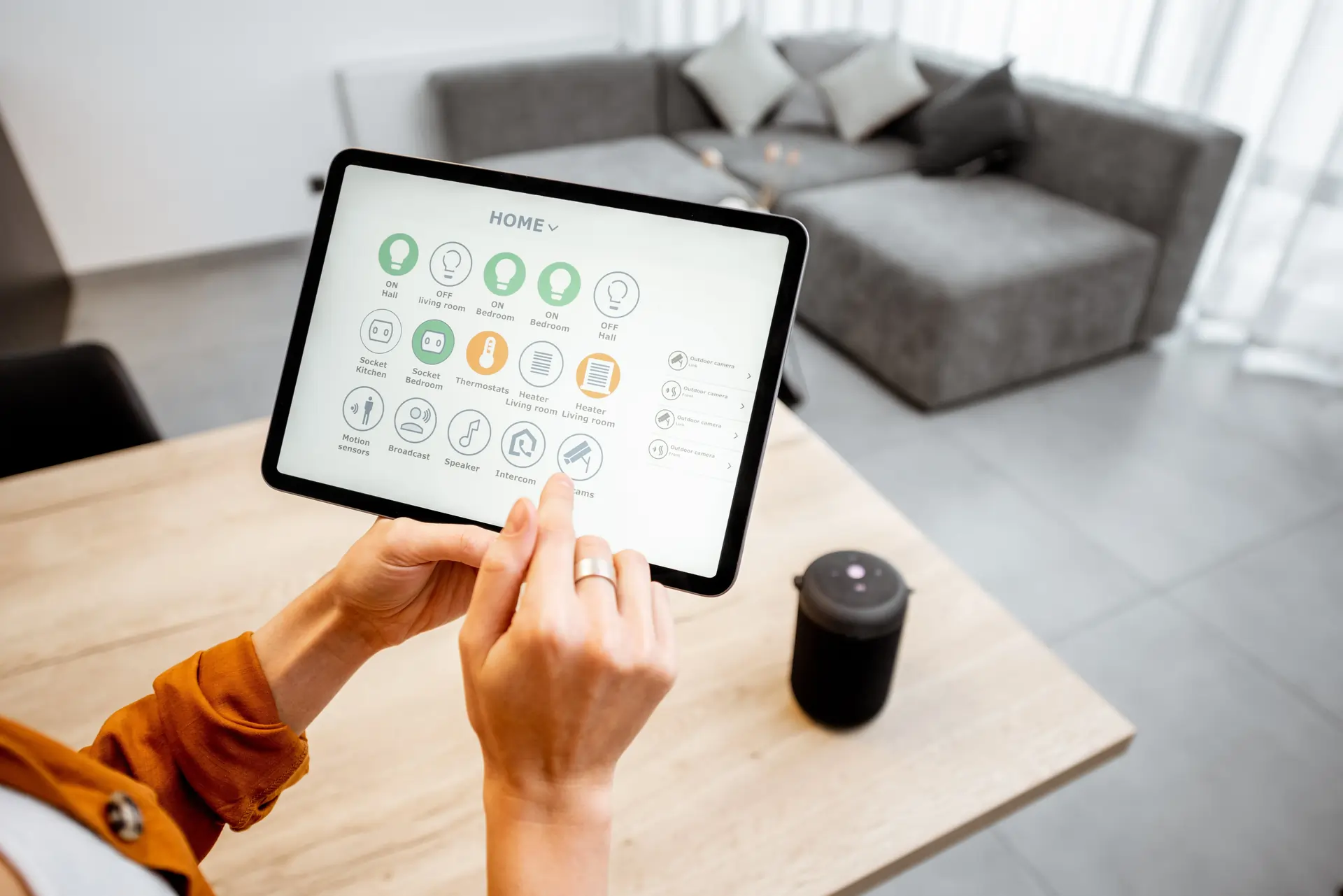 Domótica, Edificaciones Inteligentes y IoT - UIDE Ecuador