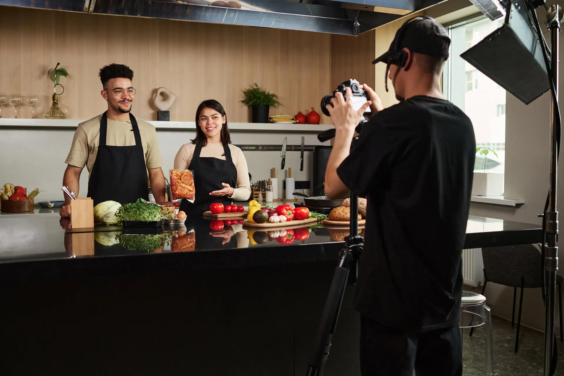 Director de comerciales, videos musicales, videos corporativos