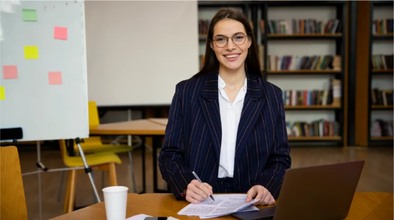 estudiar administración de empresas en línea