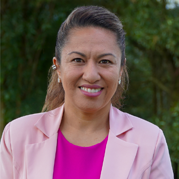 vanessa gallardo 100