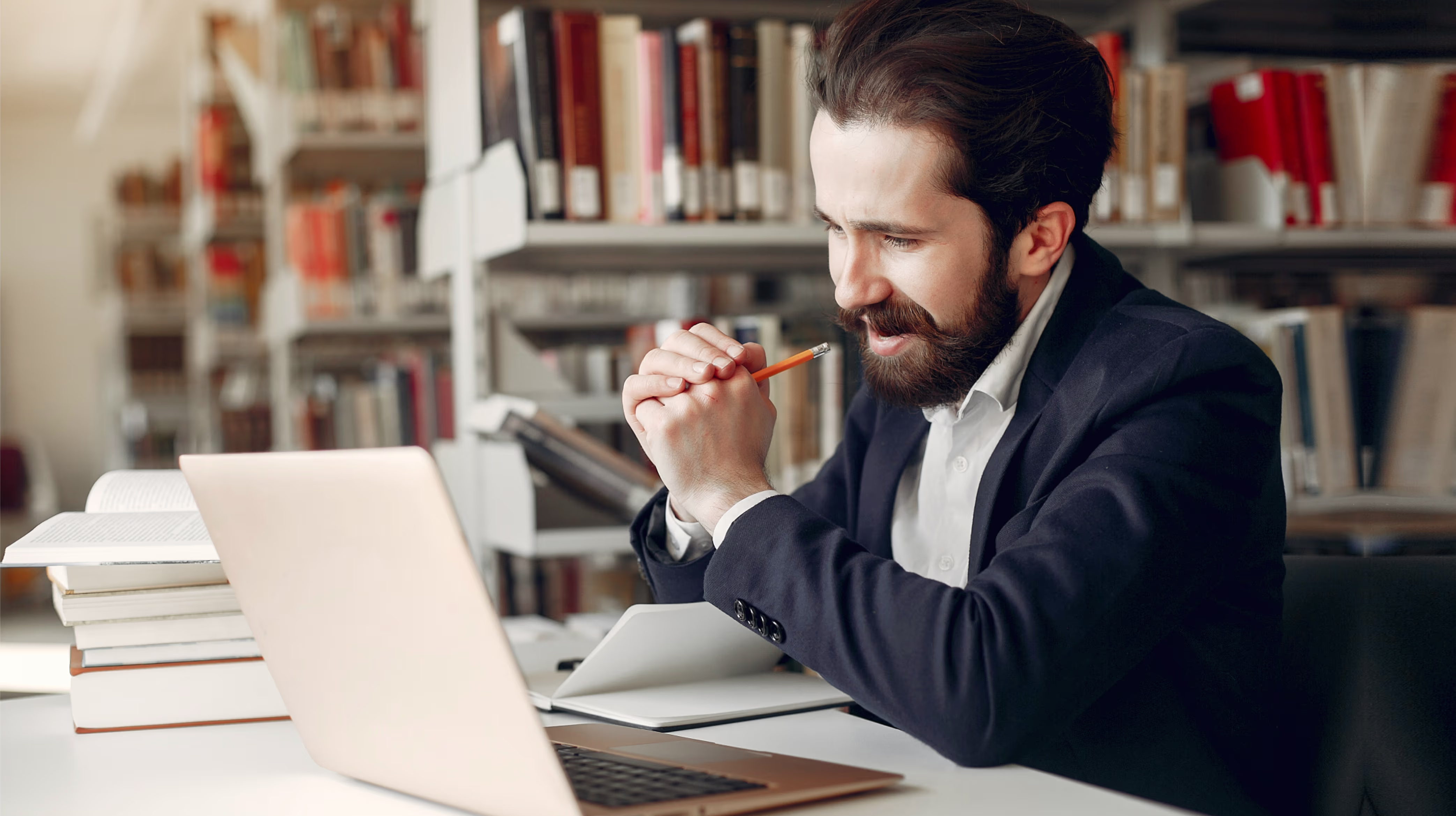 maestría en derecho laboral y seguridad social online desarrolla habilidades para la gestión efectiva de relaciones laborales