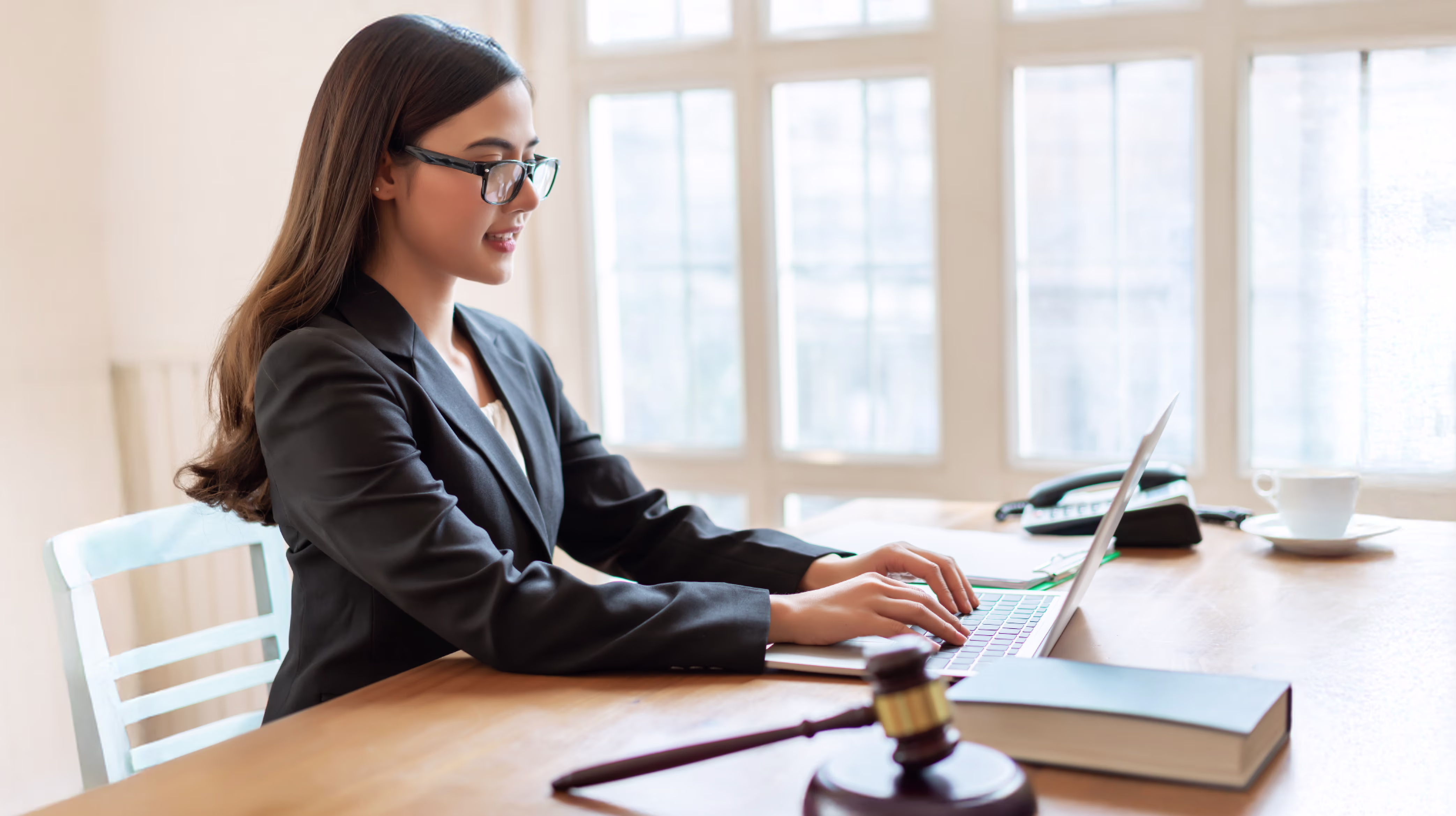 por qué estudiar derecho digital conviértete en un experto en nuevas tecnologías jurídicas