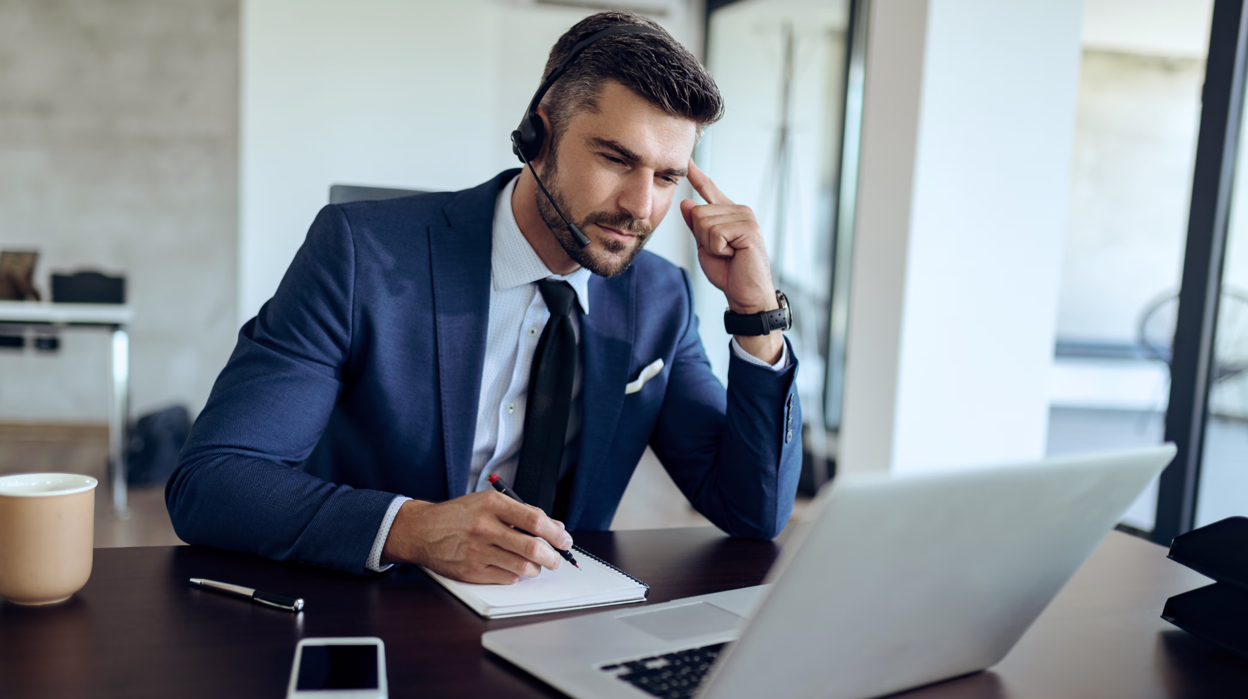 maestría en derecho procesal penal y litigación oral semipresencial combina la flexibilidad online con la experiencia presencial para alcanzar la excelencia en el litigio
