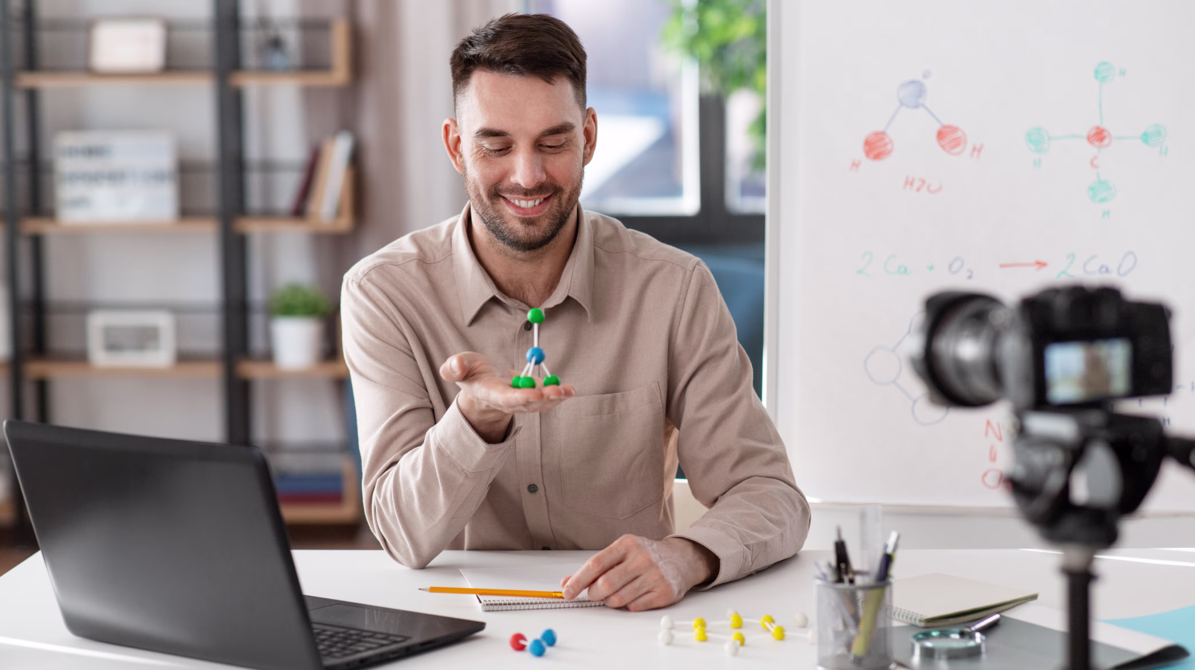 maestría en dirección publicitaria y creativa online uide transforma tu carrera en el sector de la publicidad