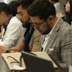 banner com política