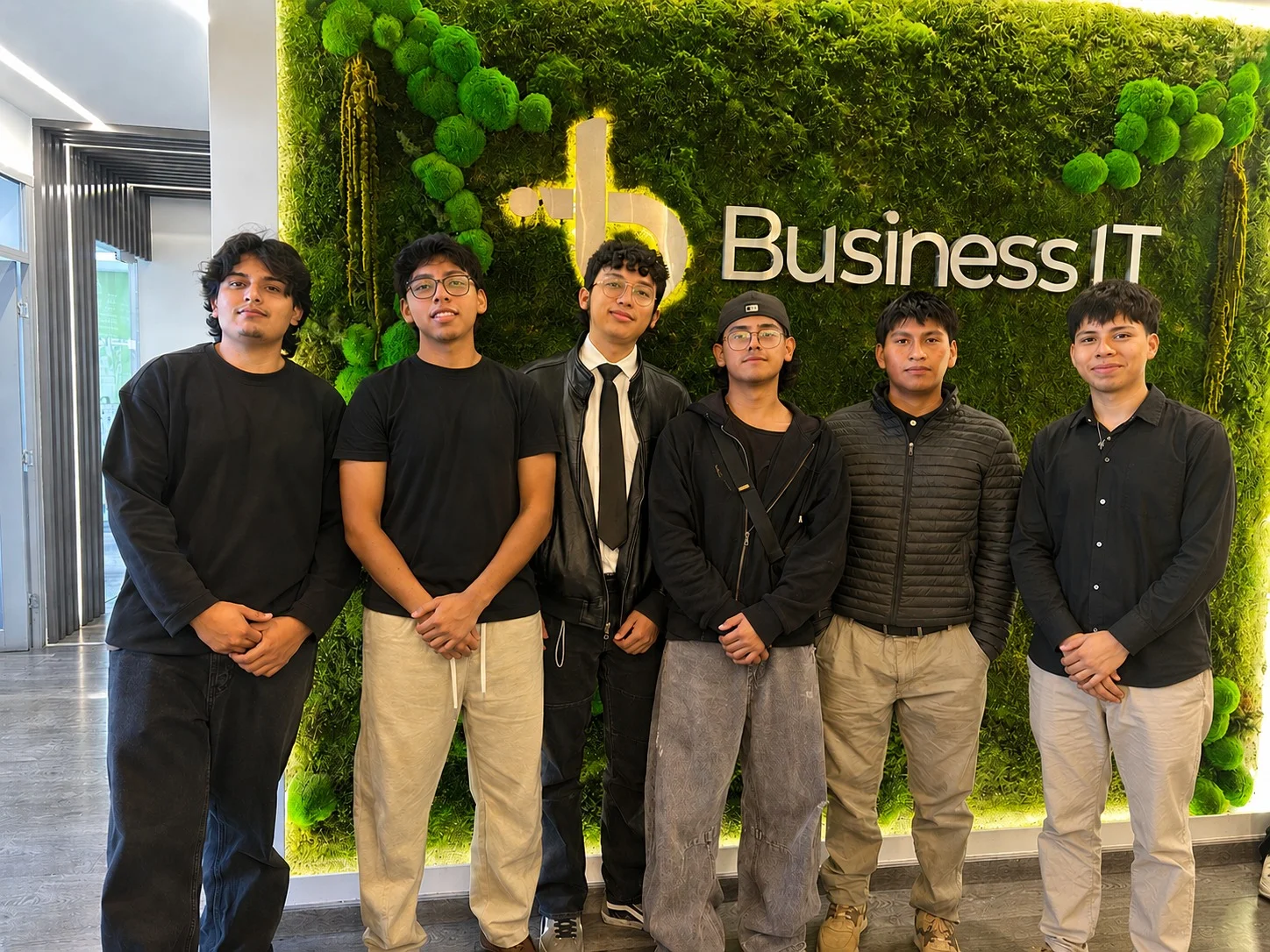 banner business it