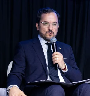 decano jurisprudencia en sinergia diversa 1